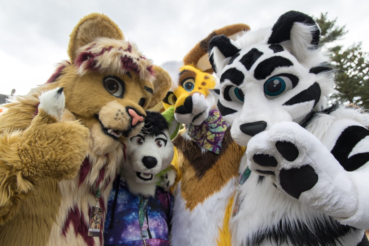 Furry Weekend Holland 2022, Fursuits