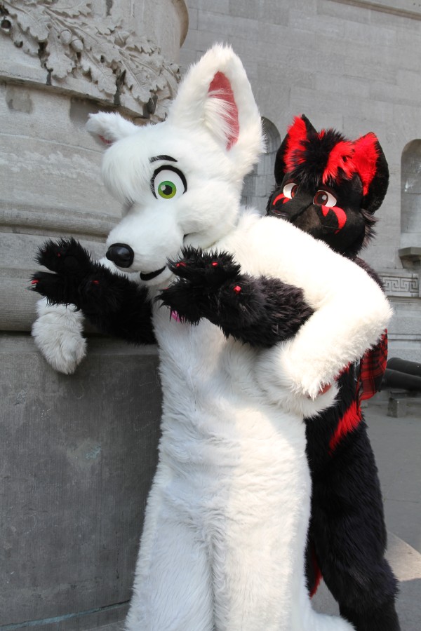 Belgium Strikes Back, Fursuiters in the park