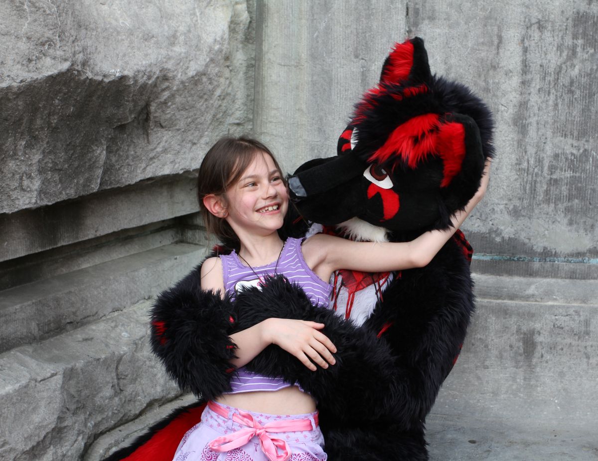 Belgium Strikes Back, Fursuiters with people