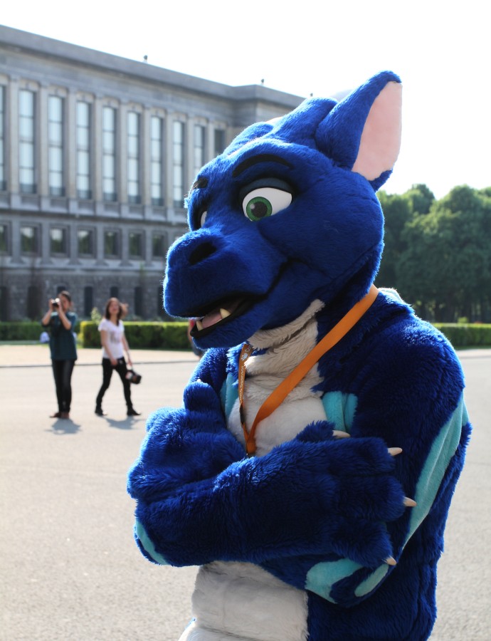 Belgium Strikes Back, Fursuiters in the park