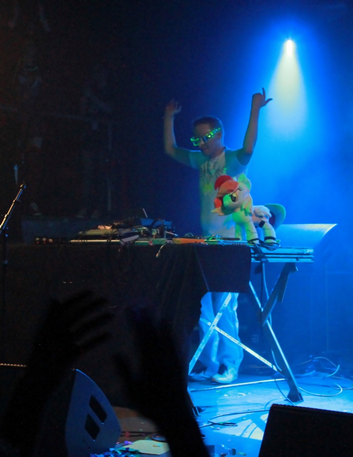 Crystal Fair 2014, Evening party