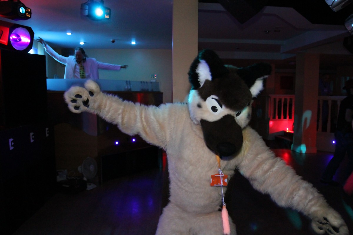 ConFuzzled 2010, Dancing