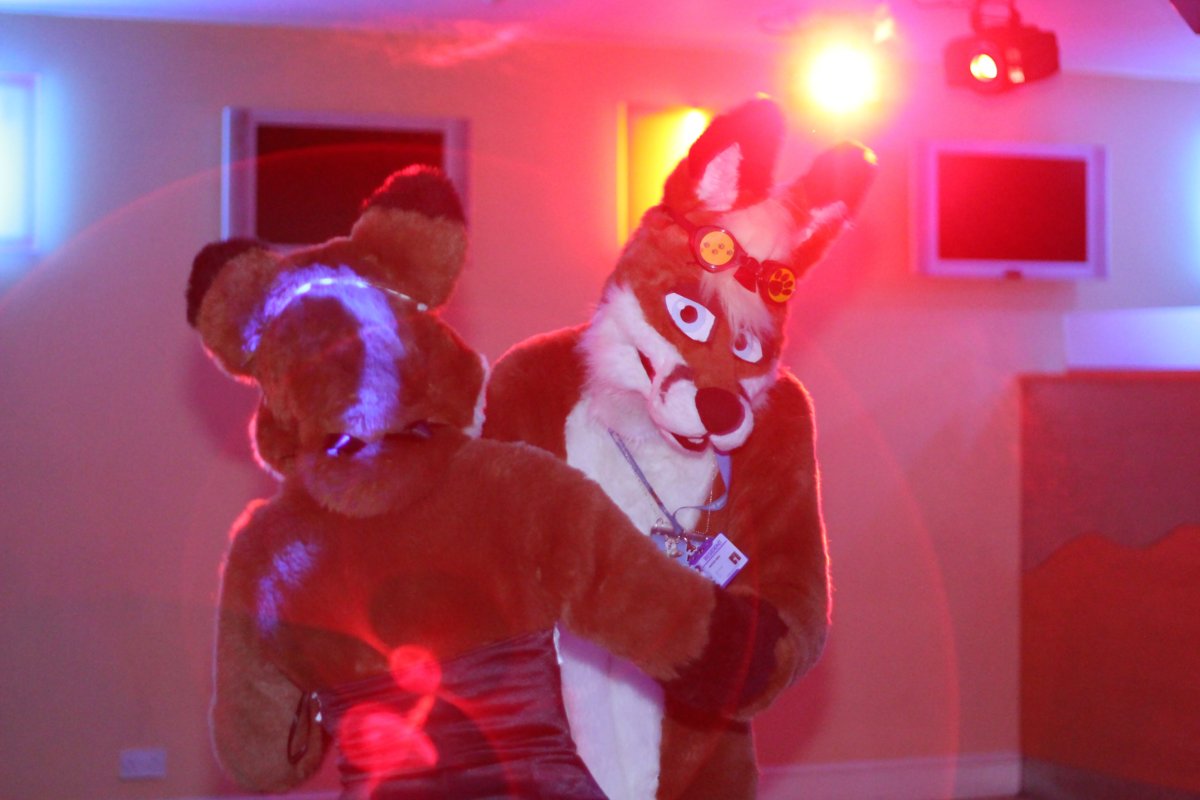 ConFuzzled 2010, Dancing