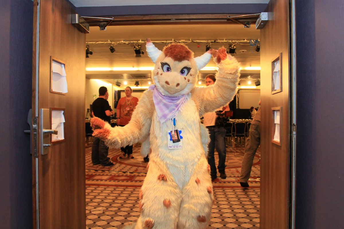 ConFuzzled 2013, Fursuiters