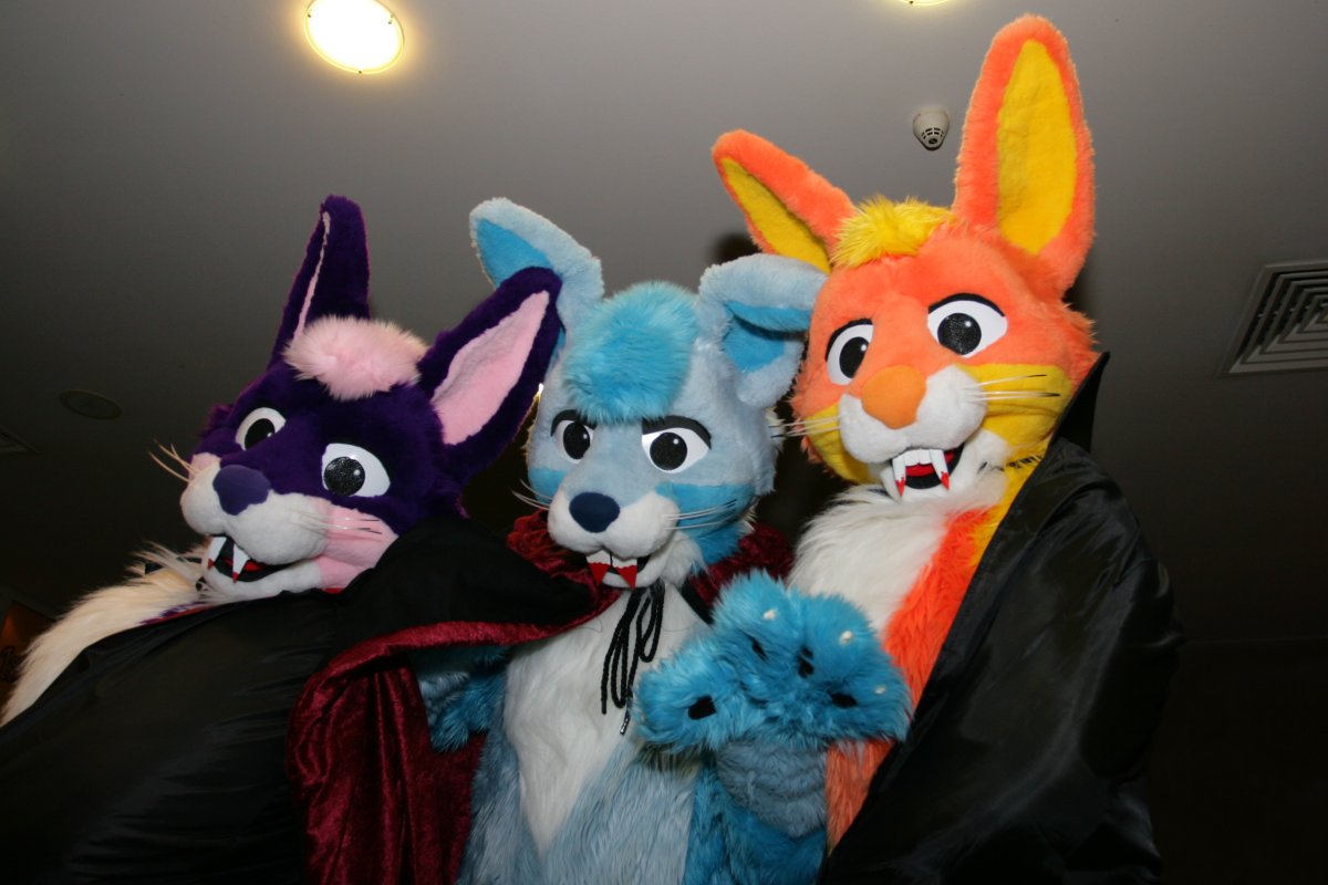 Eurofurence 14, More fursuiters