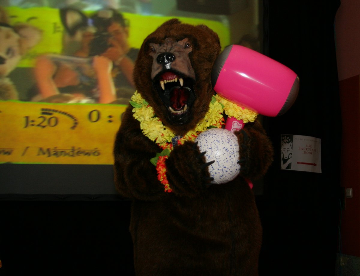 Eurofurence 15, Fursuiters alone