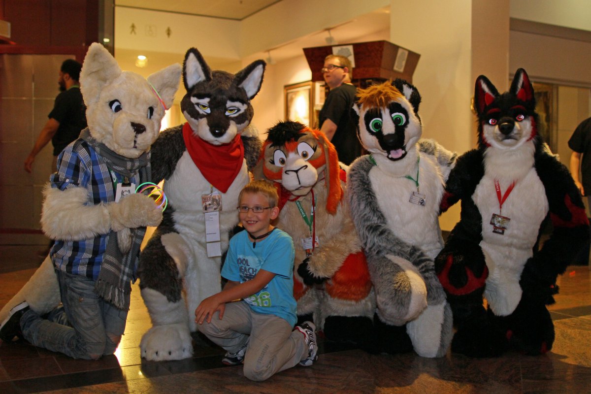 Eurofurence 18, Furries and non-furries