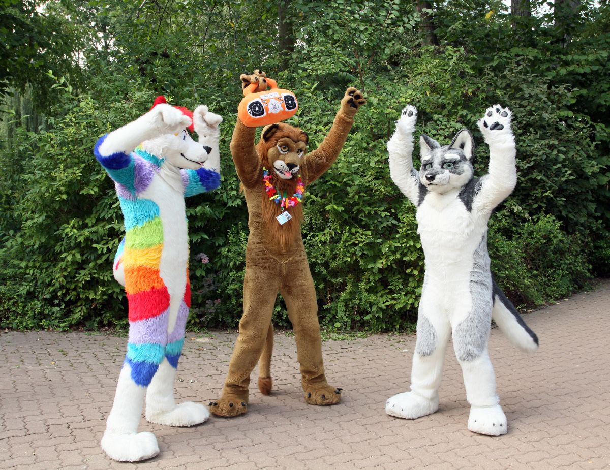 Eurofurence 19, Outdoor fursuiting photos