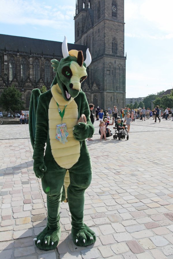 Eurofurence 19, Outdoor fursuiting photos