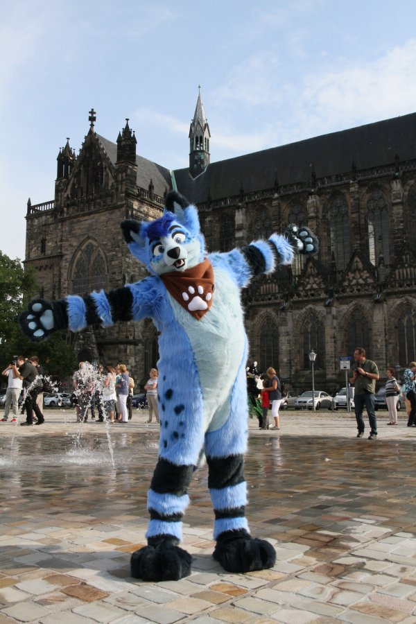 Eurofurence 19, Outdoor fursuiting photos