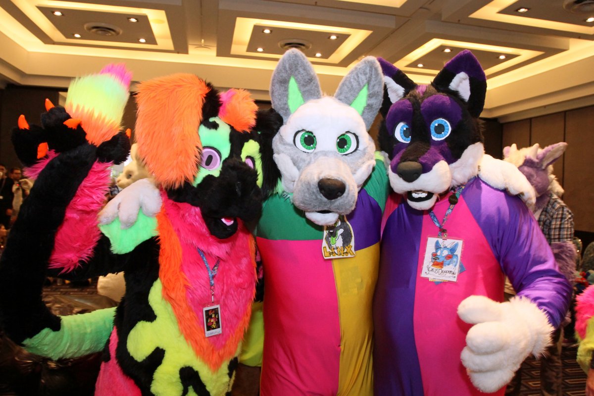 FurDU 2015, Fursuiters