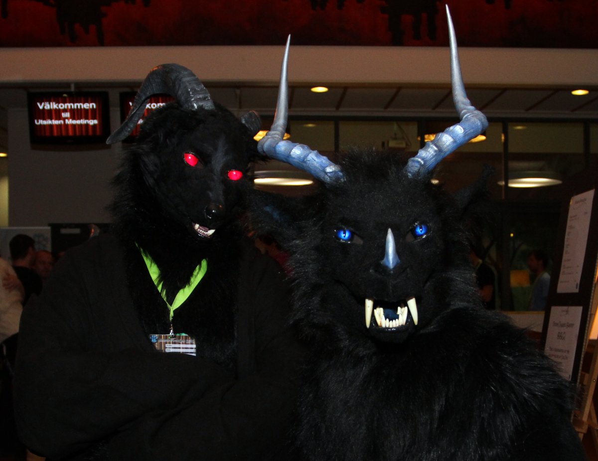 NordicFuzzCon 2015, More fursuits