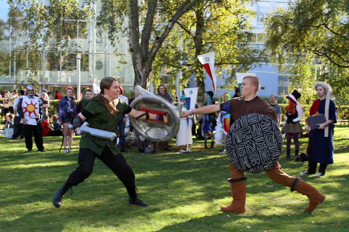 Tracon 9, Outdoor photos