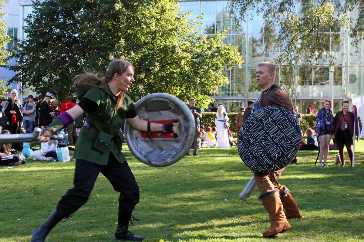 Tracon 9, Outdoor photos