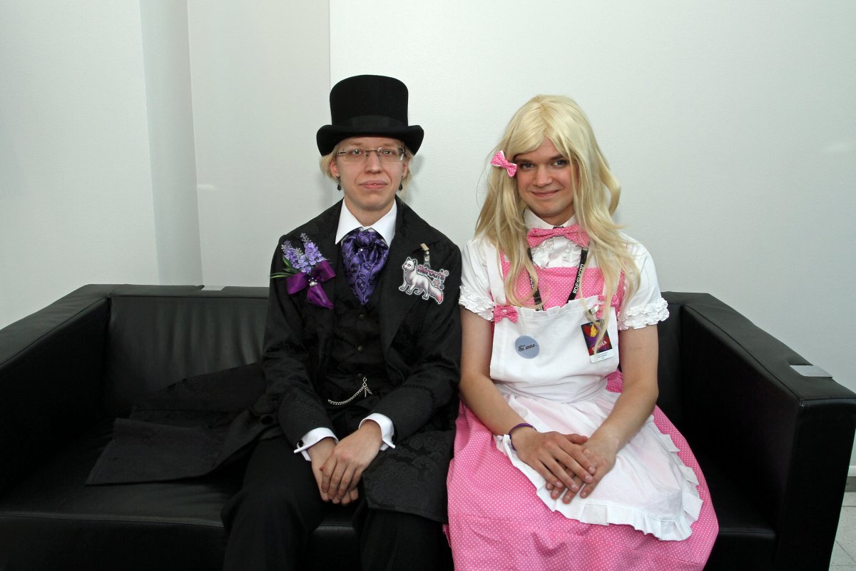 Tracon 9, Indoor photos