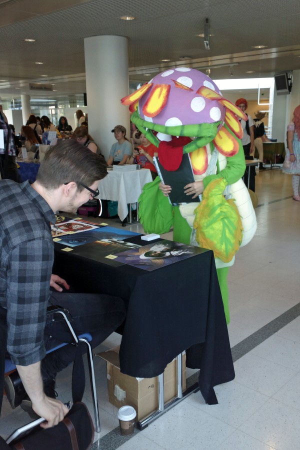 Tracon 9, Indoor photos
