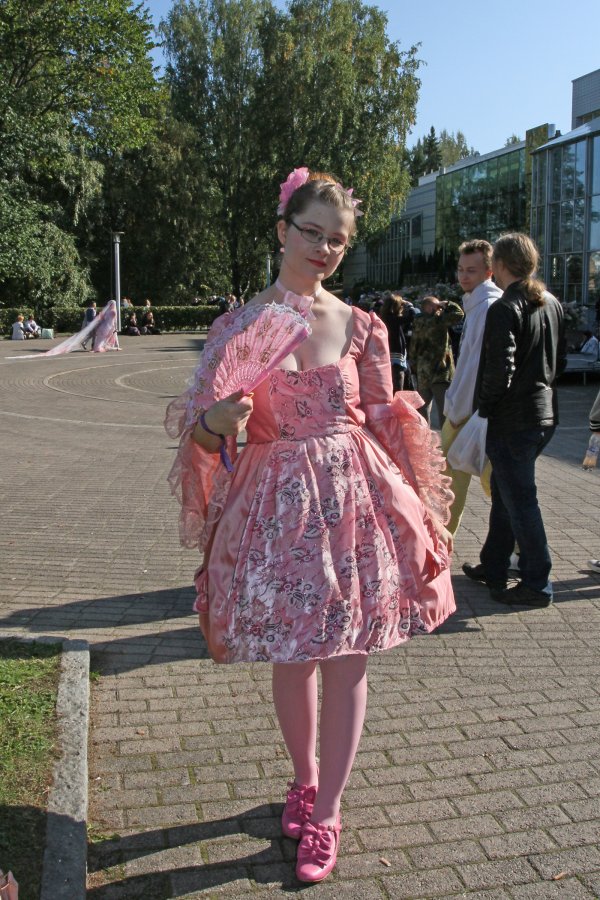 Tracon 9, Outdoor photos