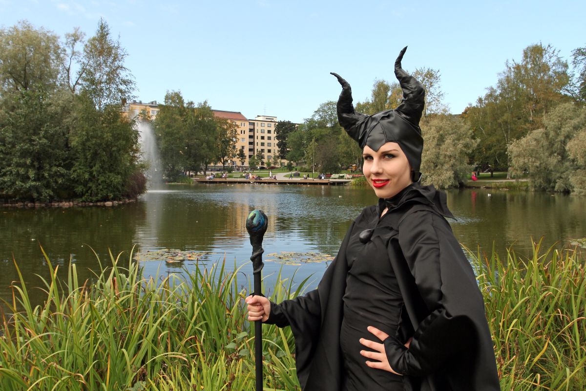 Tracon 9, Outdoor photos