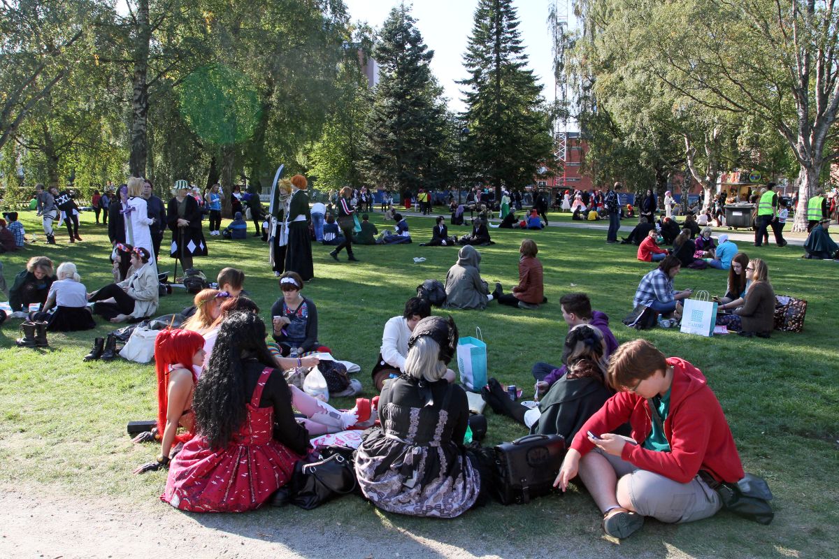 Tracon 9, Outdoor photos